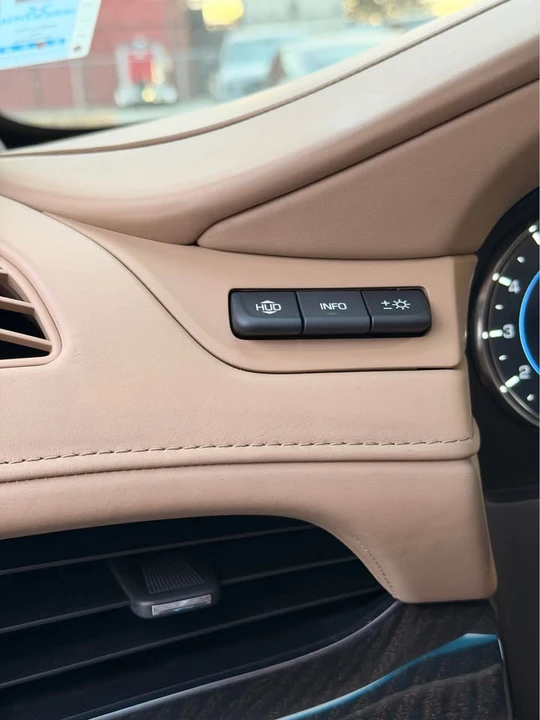 2018 Cadillac Escalade 4th Gen - Image 20 of 20