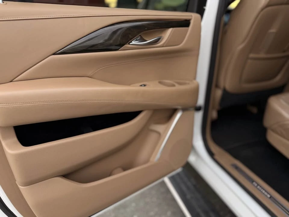 2018 Cadillac Escalade 4th Gen - Image 11 of 20