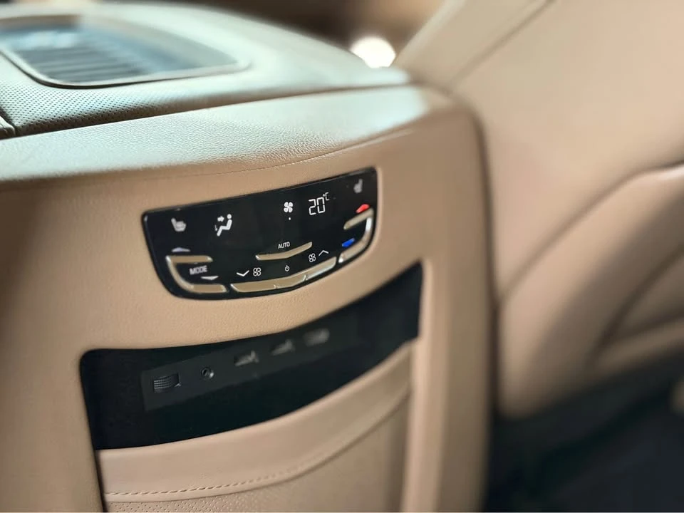 2018 Cadillac Escalade 4th Gen - Image 15 of 20