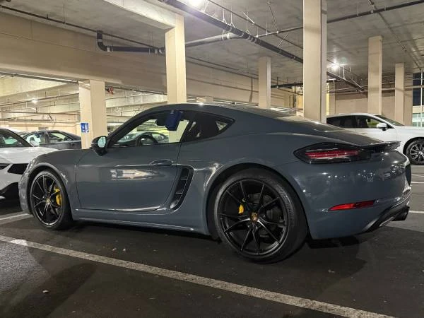2018 Porsche 718 Cayman - Image 17 of 20