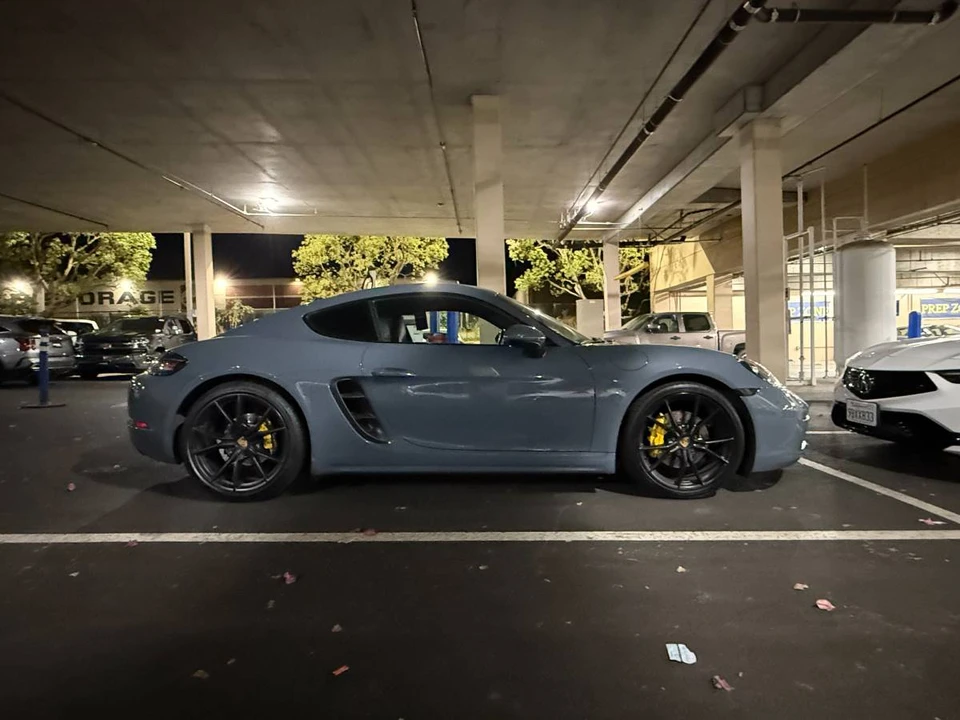 2018 Porsche 718 Cayman - Image 13 of 20