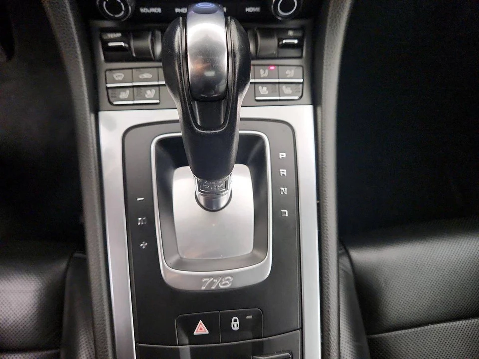 2018 Porsche 718 Cayman - Image 9 of 20