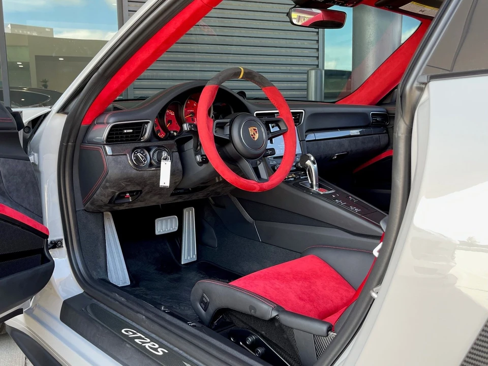 2018 Porsche 991 GT2 RS - Image 10 of 13
