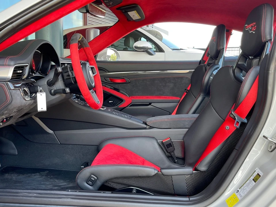 2018 Porsche 991 GT2 RS - Image 11 of 13