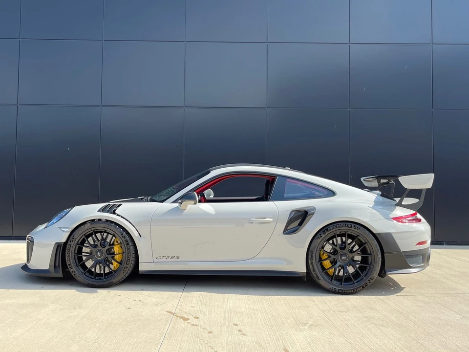 2018 Porsche 991 GT2 RS - Image 6 of 13