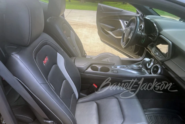 2018 Chevrolet Camaro SS 6th Gen - Image 3 of 18