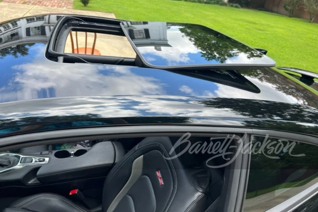 2018 Chevrolet Camaro SS 6th Gen - Image 9 of 18