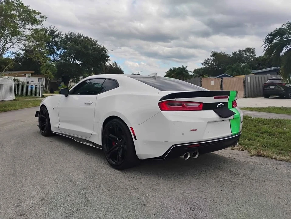2018 Chevrolet Camaro SS 6th Gen - Image 5 of 10