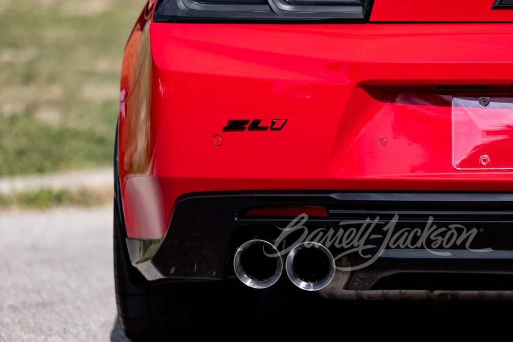 2018 Chevrolet Camaro ZL1 6th Gen - Image 28 of 31