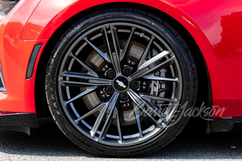 2018 Chevrolet Camaro ZL1 6th Gen - Image 29 of 31