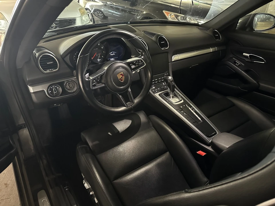 2018 Porsche 718 Cayman - Image 7 of 10