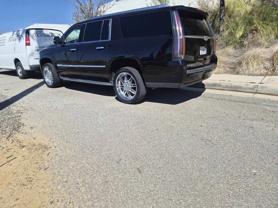 2018 Cadillac Escalade 4th Gen - Image 6 of 10