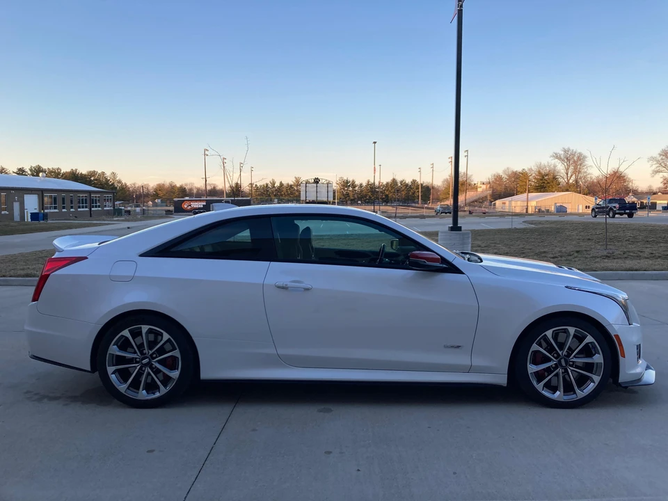 2018 Cadillac ATS-V - Image 27 of 31