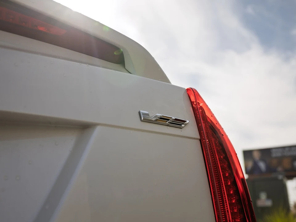 2018 Cadillac ATS-V - Image 12 of 21
