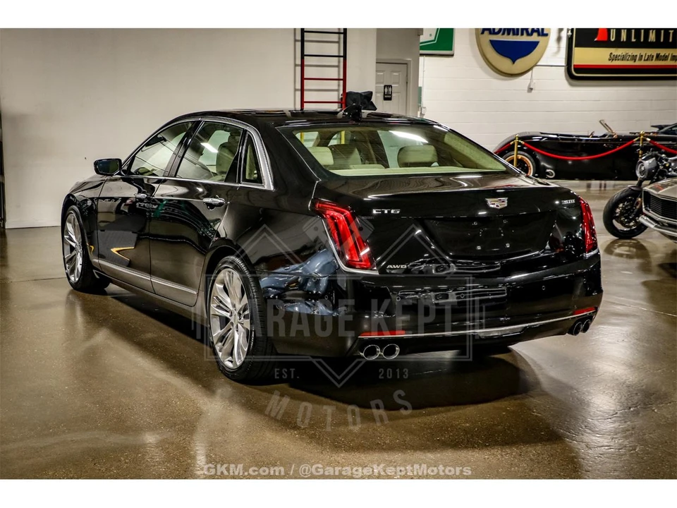2018 Cadillac CT6 - Image 7 of 31