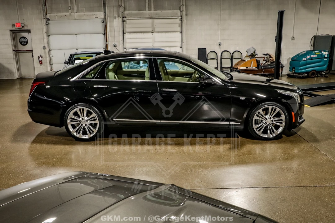 2018 Cadillac CT6 - Image 11 of 31