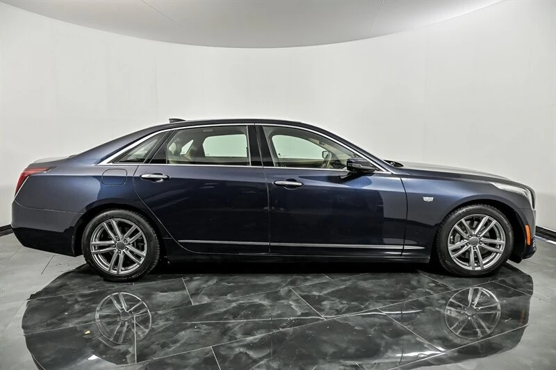 2018 Cadillac CT6 - Image 10 of 29