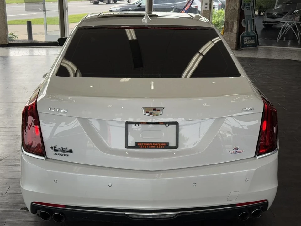 2018 Cadillac CT6 - Image 17 of 21