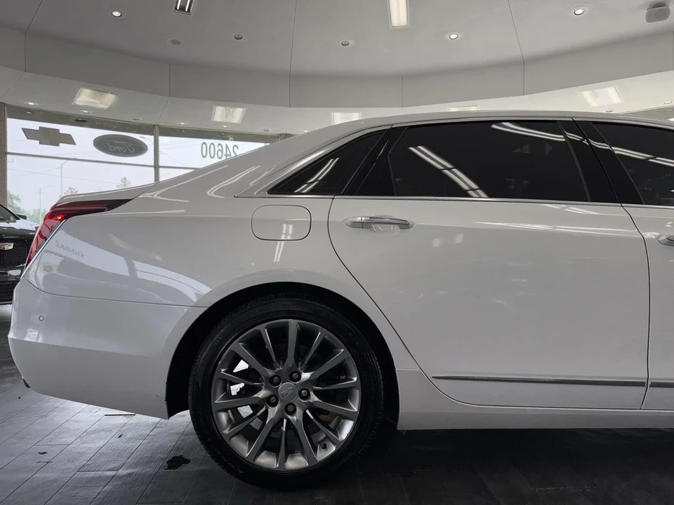 2018 Cadillac CT6 - Image 10 of 21
