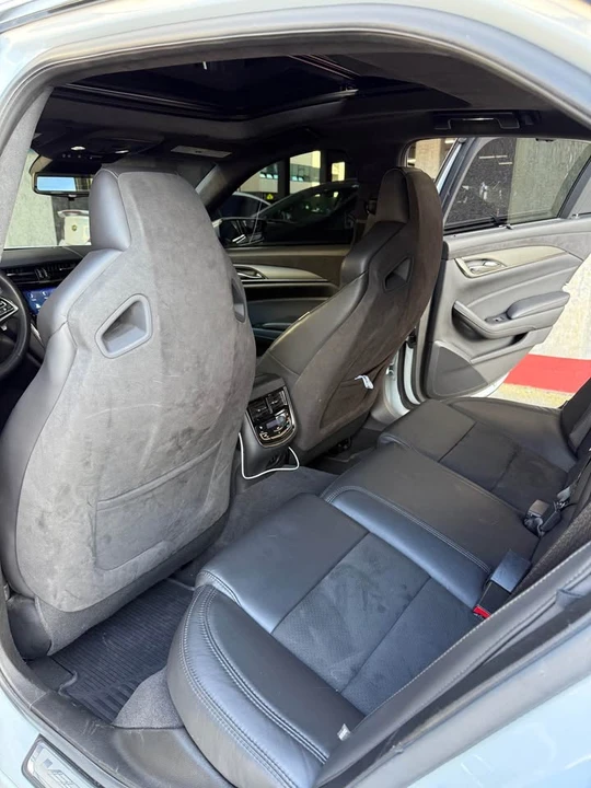 2018 Cadillac CTS-V 3rd Gen - Image 17 of 19