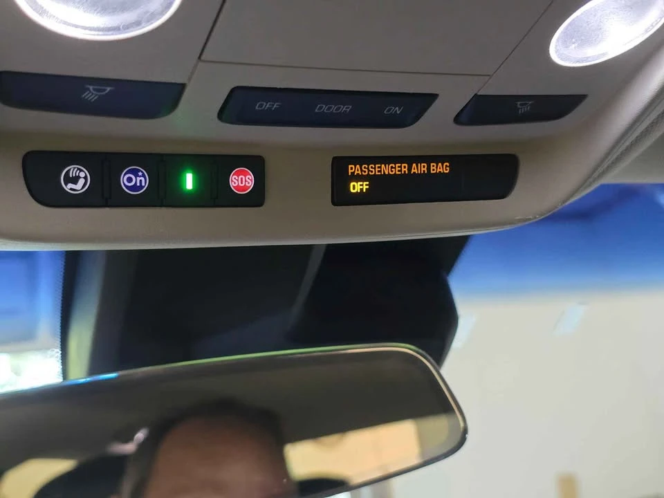 2018 Cadillac CTS 3rd Gen - Image 9 of 10