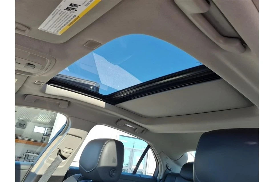 2018 Cadillac CTS 3rd Gen - Image 8 of 12