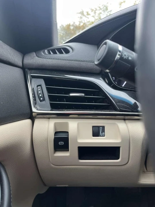 2018 Cadillac CTS 3rd Gen - Image 11 of 15