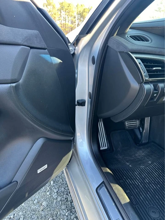 2018 Cadillac CTS 3rd Gen - Image 8 of 11