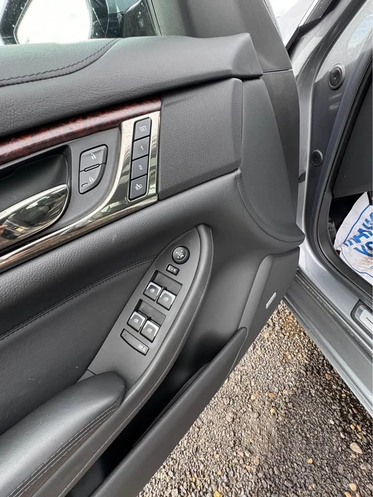 2018 Cadillac CTS 3rd Gen - Image 17 of 19