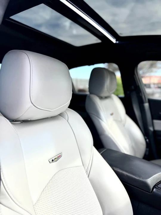 2018 Cadillac CTS-V 3rd Gen - Image 11 of 19