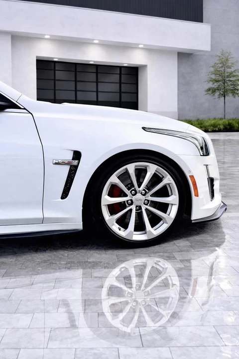 2018 Cadillac CTS-V 3rd Gen - Image 4 of 19