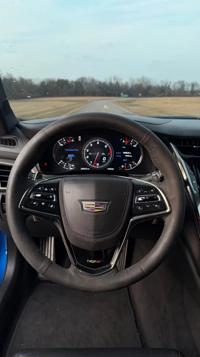 2018 Cadillac CTS-V 3rd Gen - Image 18 of 19