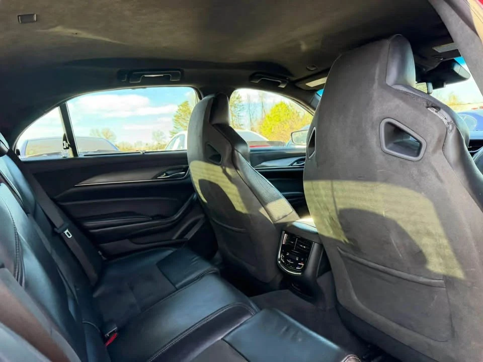 2018 Cadillac CTS-V 3rd Gen - Image 16 of 17