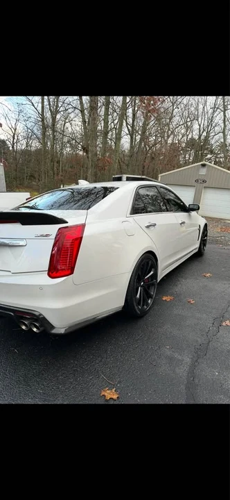 2018 Cadillac CTS-V 3rd Gen - Image 3 of 10