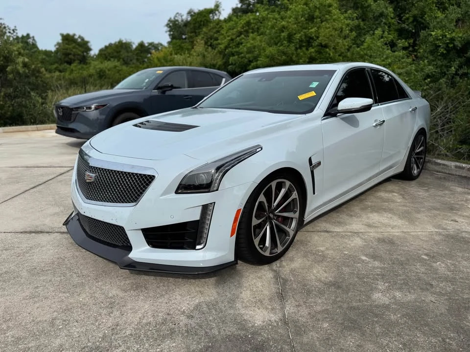 2018 Cadillac CTS-V 3rd Gen - Image 2 of 8