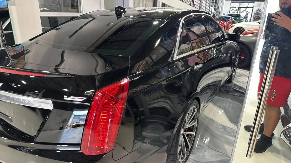 2018 Cadillac CTS-V 3rd Gen - Image 4 of 8