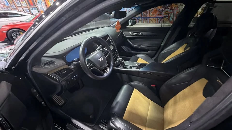 2018 Cadillac CTS-V 3rd Gen - Image 5 of 8