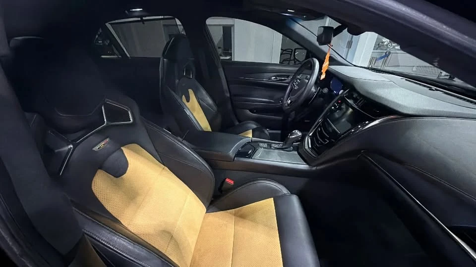2018 Cadillac CTS-V 3rd Gen - Image 7 of 8