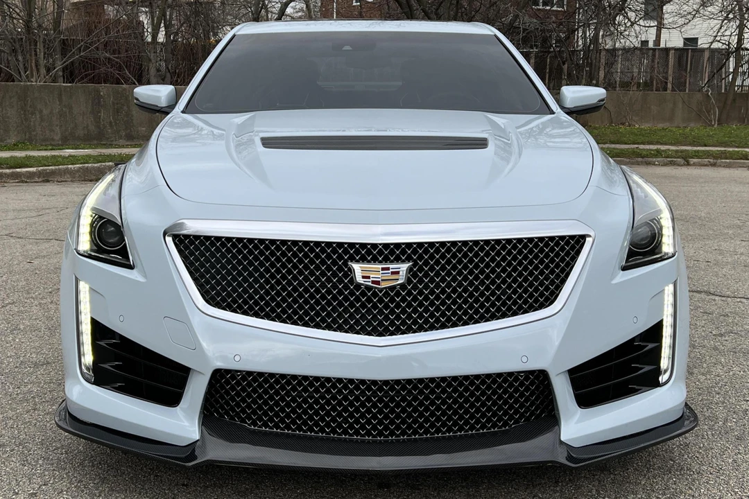 2018 Cadillac CTS-V 3rd Gen - Image 2 of 11