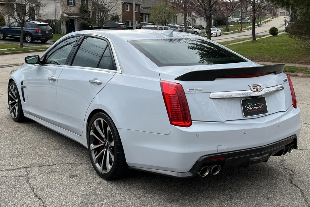 2018 Cadillac CTS-V 3rd Gen - Image 4 of 11