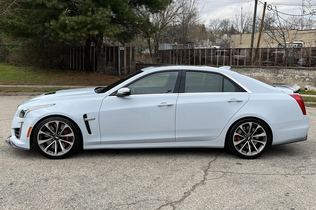 2018 Cadillac CTS-V 3rd Gen - Image 3 of 11
