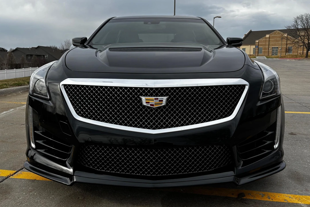 2018 Cadillac CTS-V 3rd Gen - Image 2 of 31