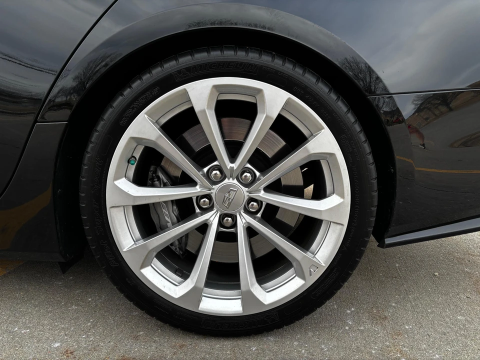 2018 Cadillac CTS-V 3rd Gen - Image 19 of 31