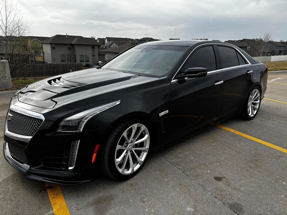 2018 Cadillac CTS-V 3rd Gen - Image 8 of 31