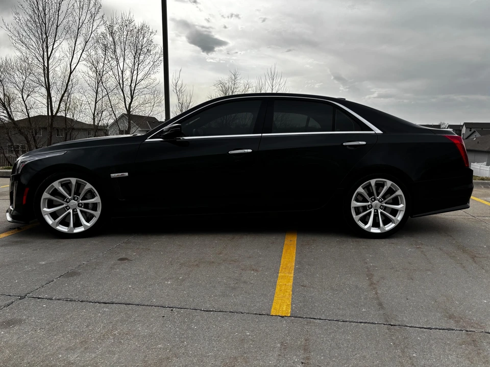 2018 Cadillac CTS-V 3rd Gen - Image 9 of 31