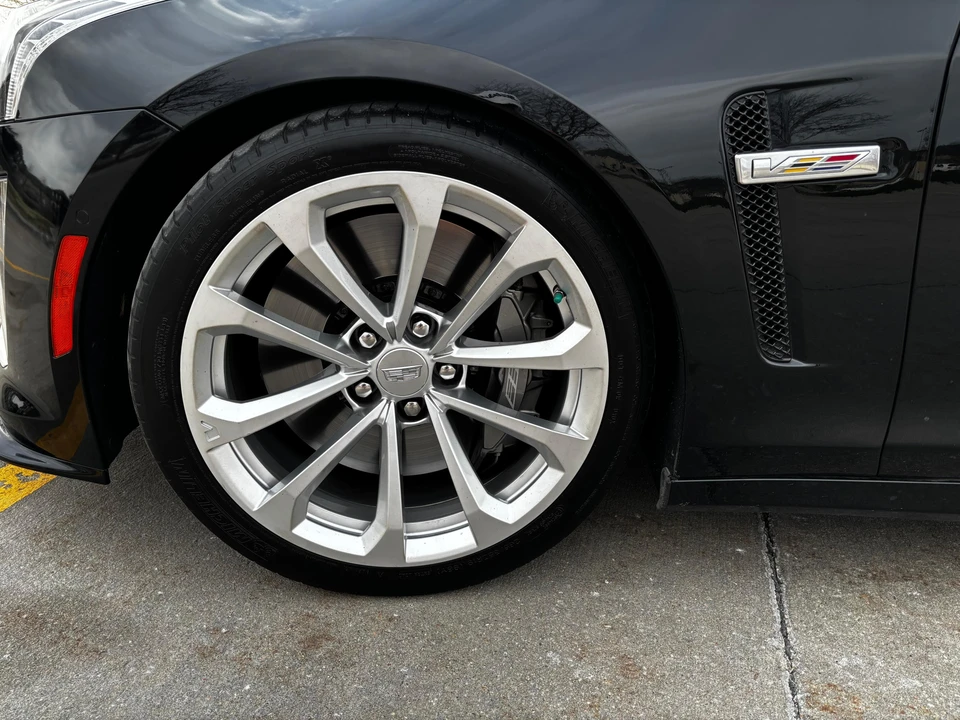 2018 Cadillac CTS-V 3rd Gen - Image 17 of 31