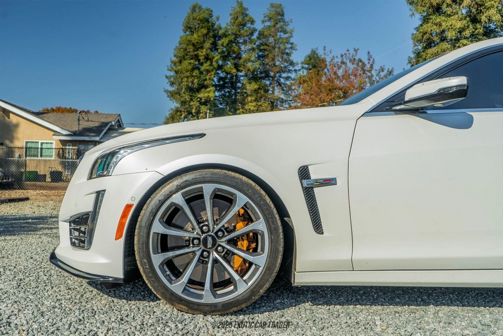 2018 Cadillac CTS-V 3rd Gen - Image 4 of 12