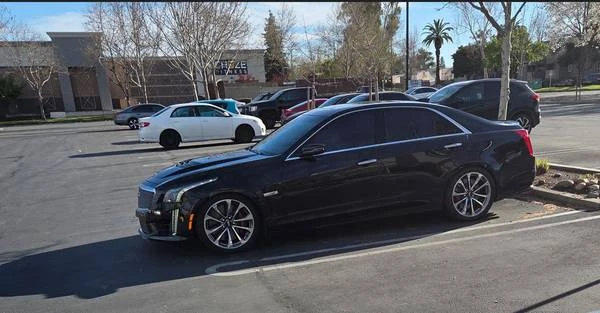 2018 Cadillac CTS-V 3rd Gen - Image 2 of 3