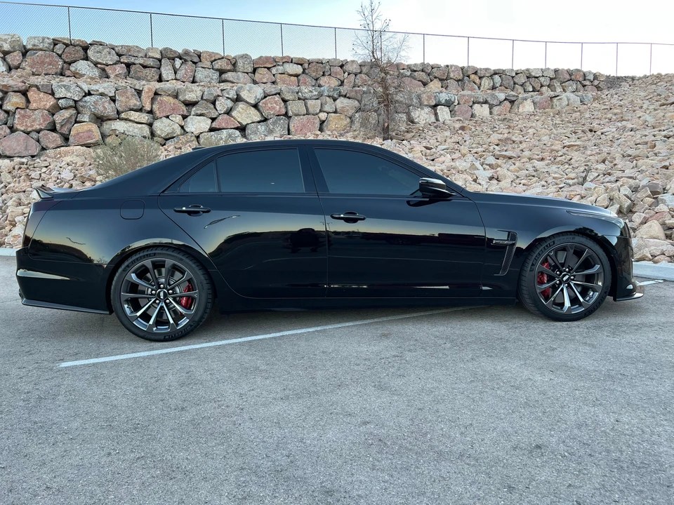 2018 Cadillac CTS-V 3rd Gen - Image 19 of 31