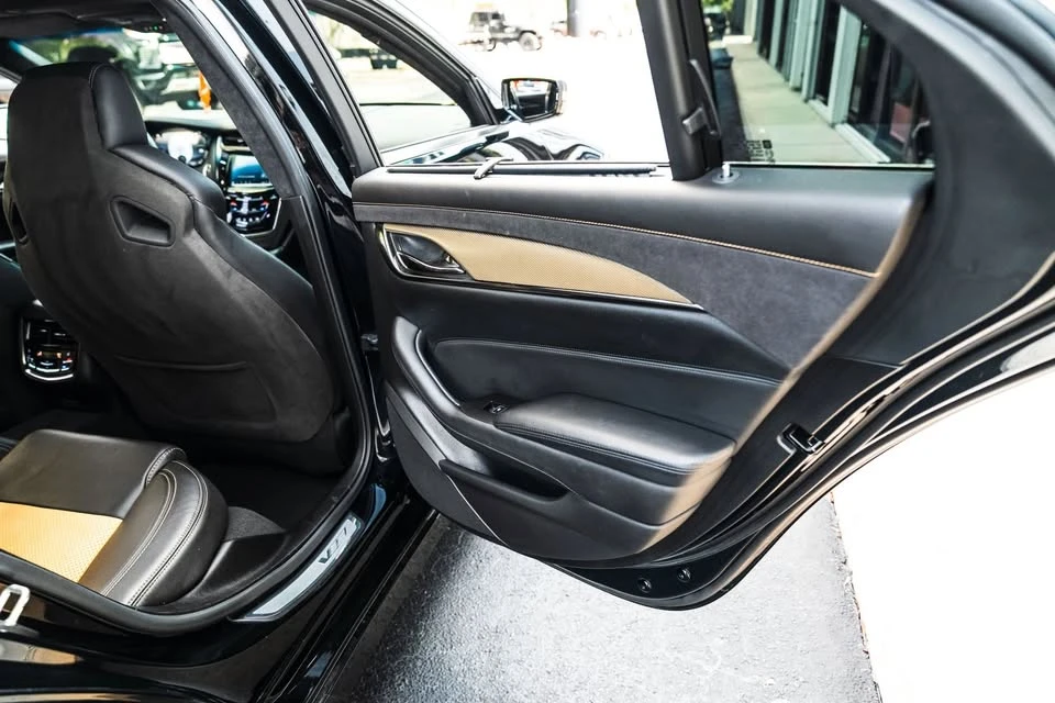 2018 Cadillac CTS-V 3rd Gen - Image 19 of 19